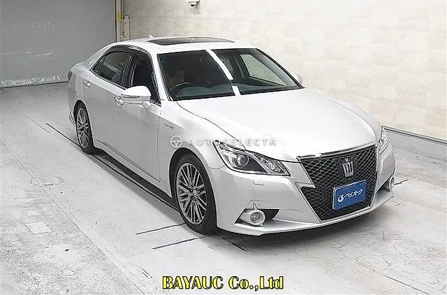 Toyota Crown Hybrid 2014, auction grade 4
