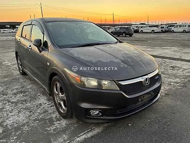 Honda Stream 2006, auction grade 3
