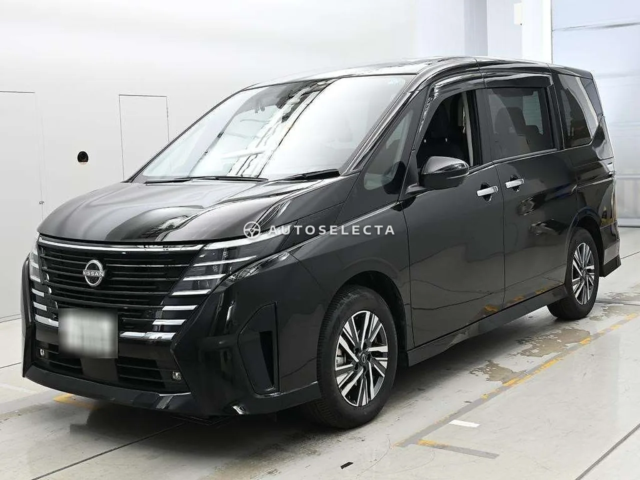 Nissan Serena 2024, photo 1 of 11