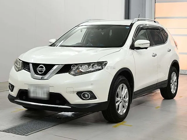 Nissan X-Trail 2015, auction grade 4