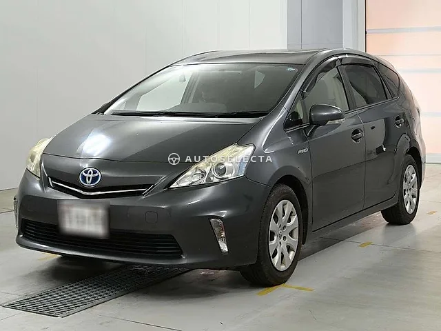 Toyota Prius Alpha 2012, auction grade 4