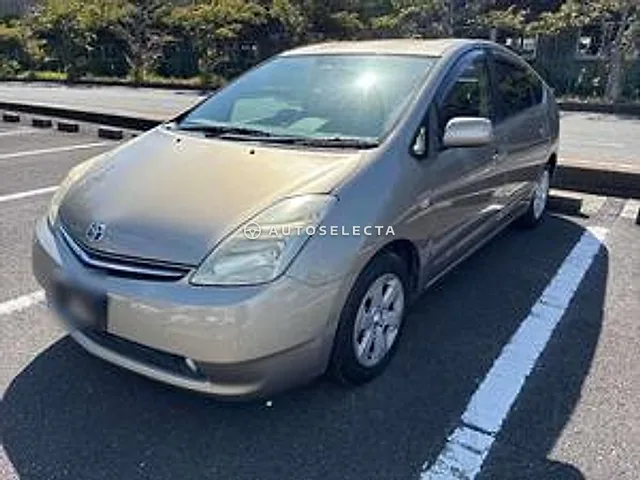 Toyota Prius 2006, auction grade RA