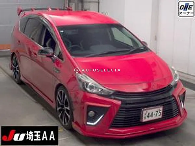 Toyota Prius Alpha 2015, auction grade R