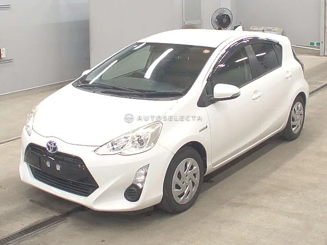 Toyota Aqua 2015, auction grade 4
