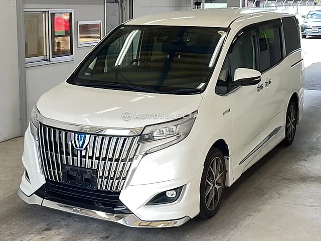 Toyota Esquire 2017, auction grade 3.5