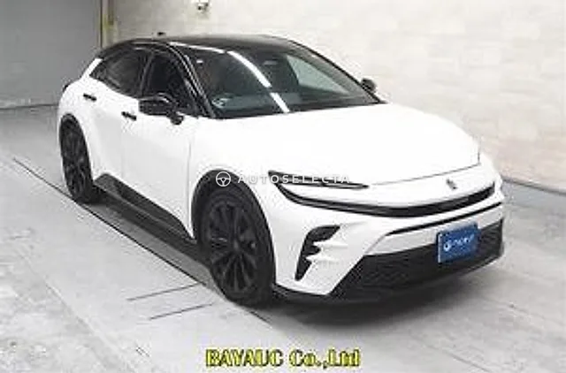 Toyota Crown Sport 2024, auction grade 5