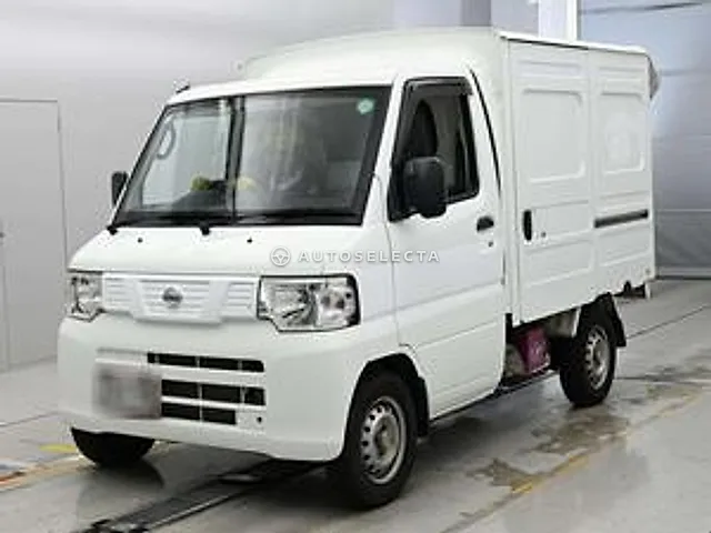 Nissan Clipper Truck 2012, auction grade 3.5