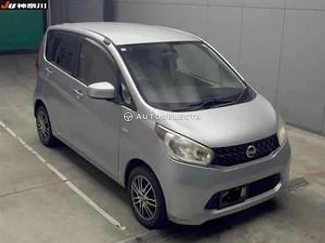 Nissan Dayz 2013, auction grade 3.5