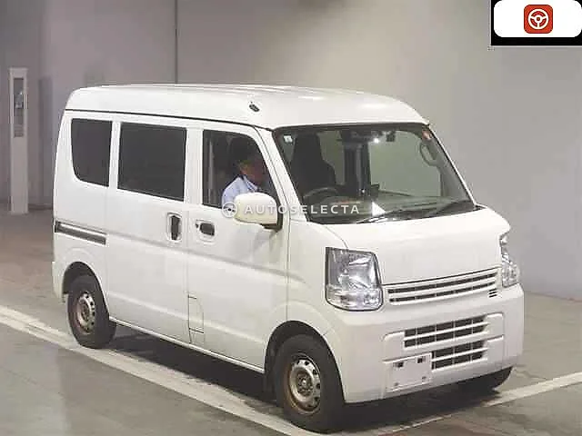 Nissan NV100 Clipper 2020, auction grade 3.5
