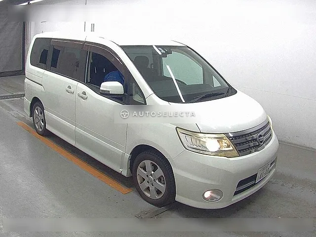 Nissan Serena 2010, auction grade 3.5