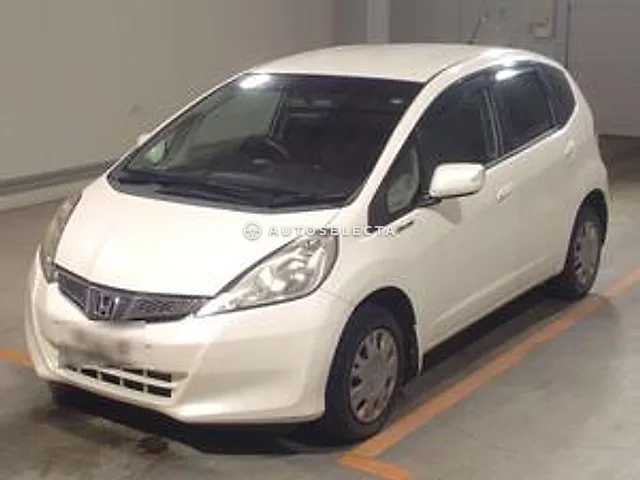 Honda Fit 2011, auction grade 3.5