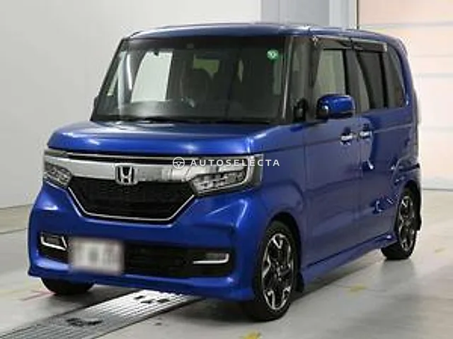 Honda N-BOX Custom 2017, auction grade 4