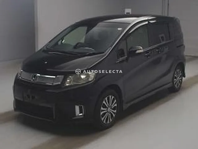 Honda Freed Spike 2016, auction grade 3.5