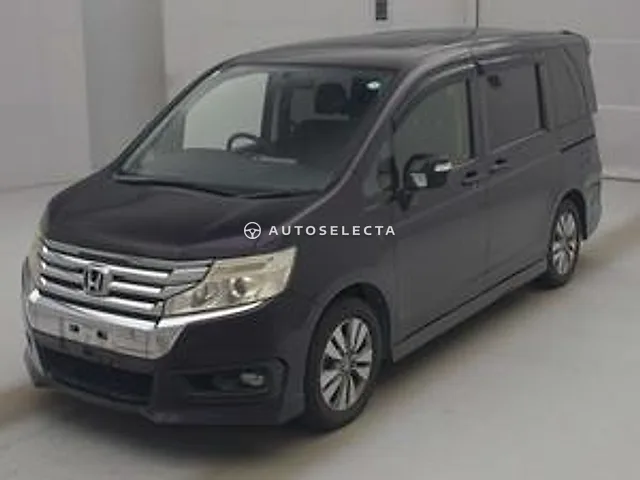 Honda Stepwgn Spada 2013, auction grade 3.5