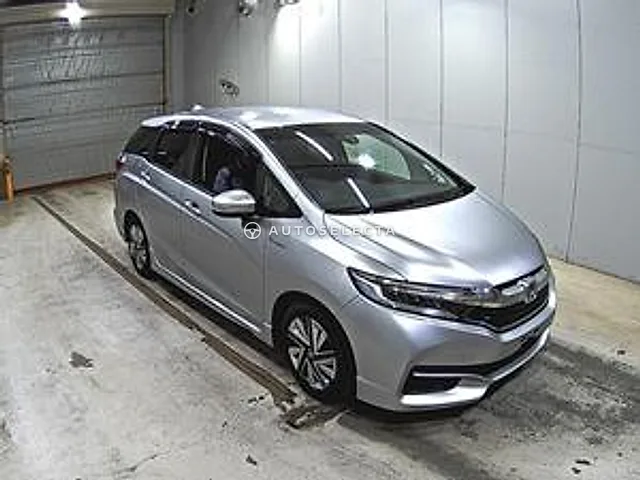 Honda Shuttle 2015, auction grade 4