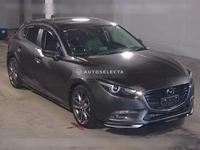 Mazda Axela Sport 2017, auction grade R