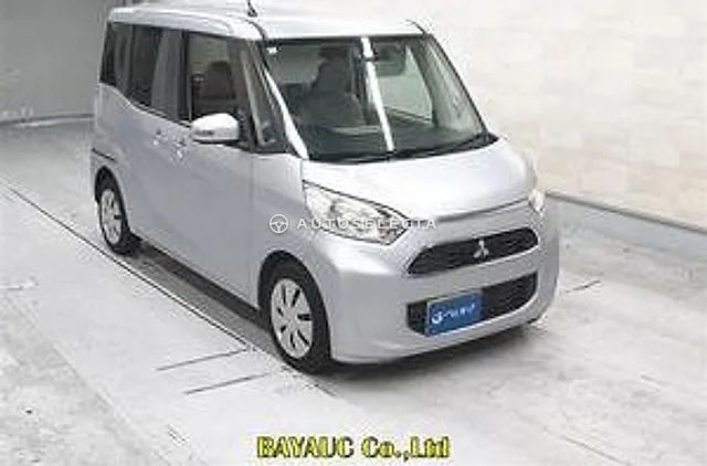 Mitsubishi eK Space 2018, auction grade 4