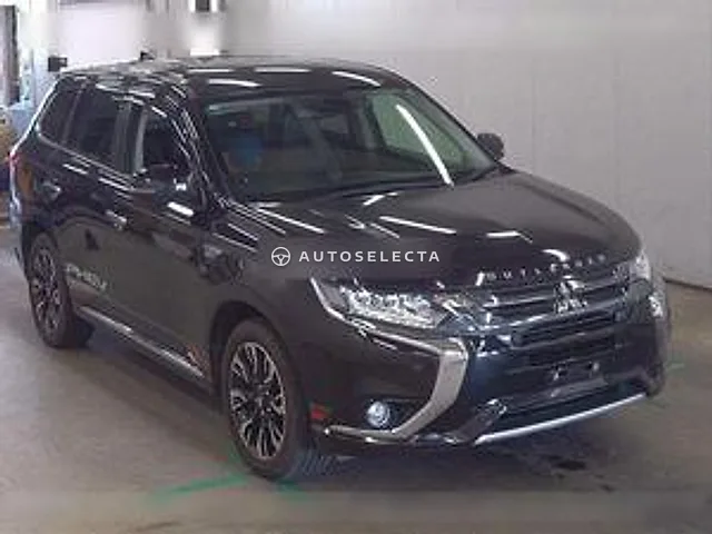 Mitsubishi Outlander PHEV 2016, auction grade 4