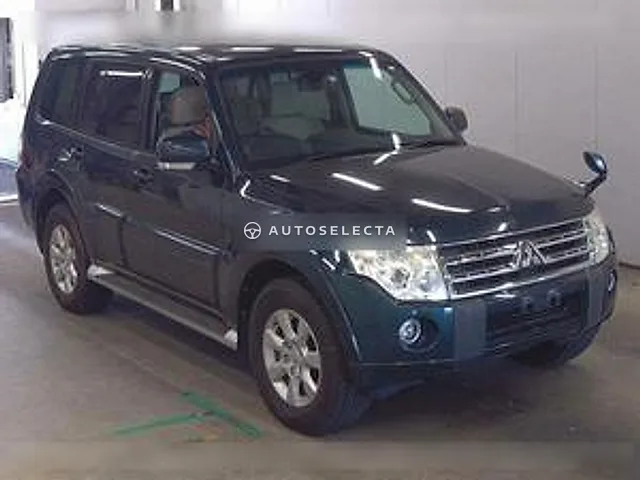 Mitsubishi Pajero 2011, auction grade 2