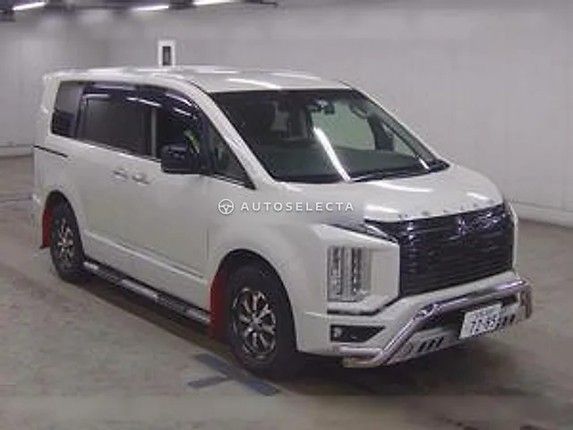 Mitsubishi Delica D:5 2020, auction grade 4.5