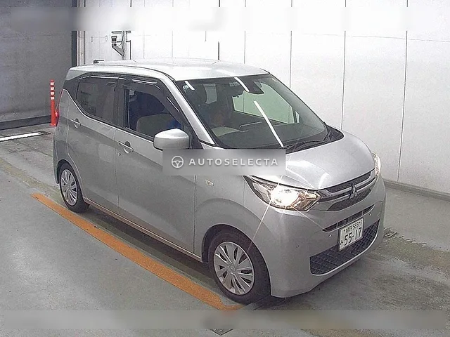 Mitsubishi eK Wagon 2019, auction grade 3