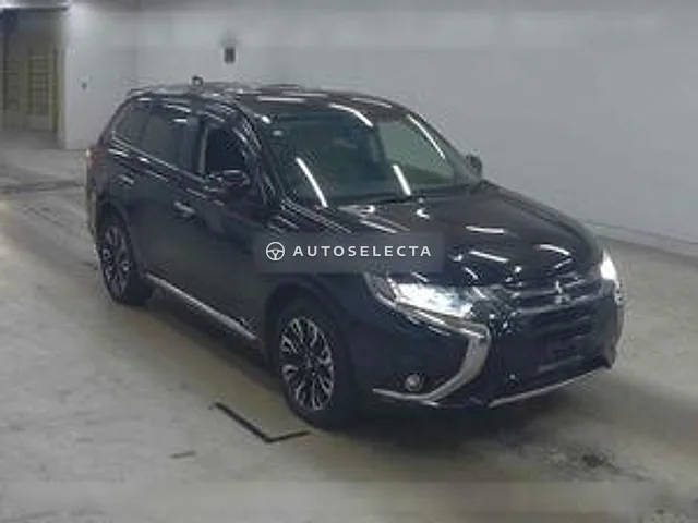 Mitsubishi Outlander PHEV 2015, auction grade 3.5