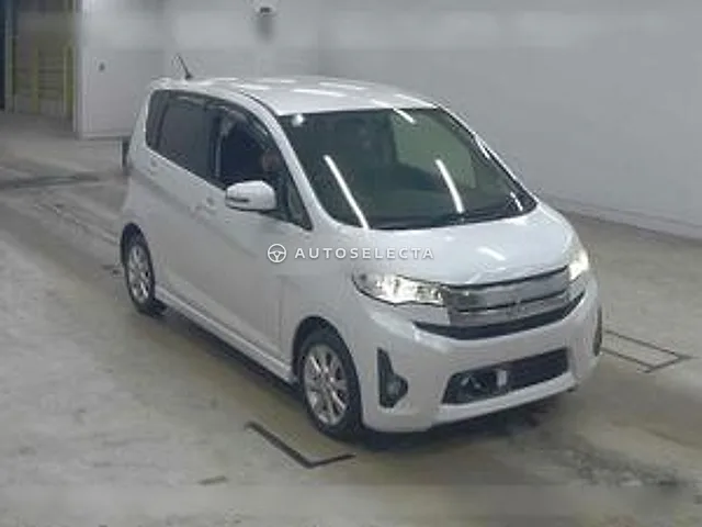 Mitsubishi eK Custom 2013, auction grade 3.5