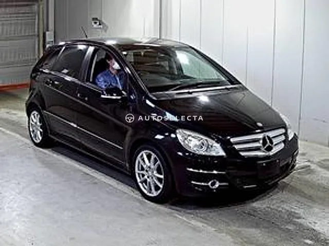 Mercedes-Benz B-Class 2008, auction grade 4