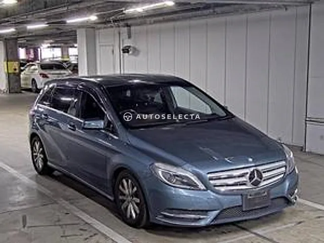 Mercedes-Benz B-Class 2013, auction grade 4