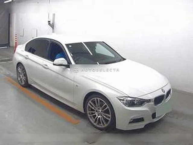 BMW 3 Series 2017, auction grade 4.5