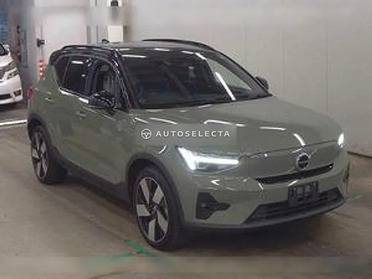 Volvo XC40 2023, photo 1 of 6
