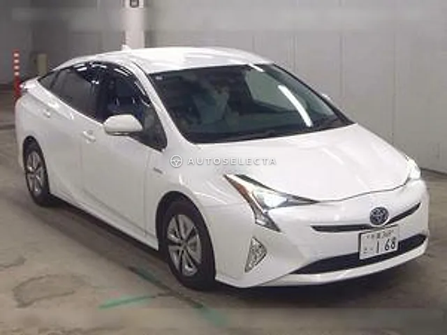 Toyota Prius 2017, auction grade 4.5