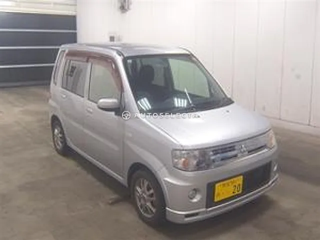 Mitsubishi Toppo 2013, auction grade 3