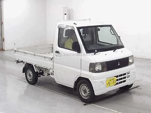 Mitsubishi Minicab Truck 2004, auction grade R