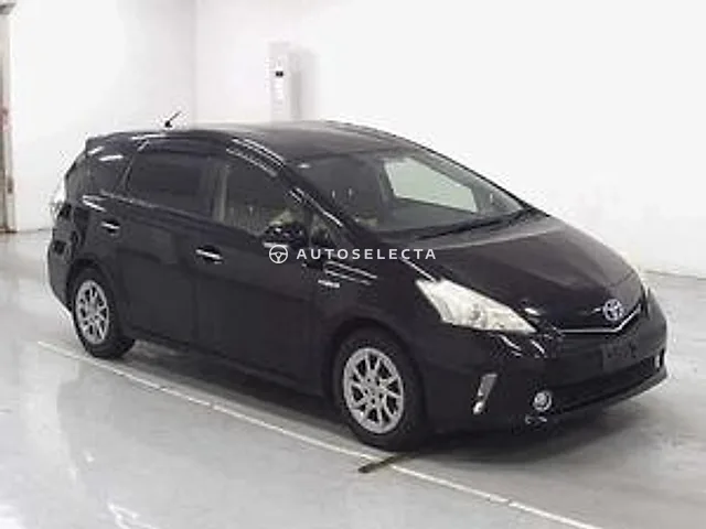 Toyota Prius Alpha 2013, auction grade 3.5