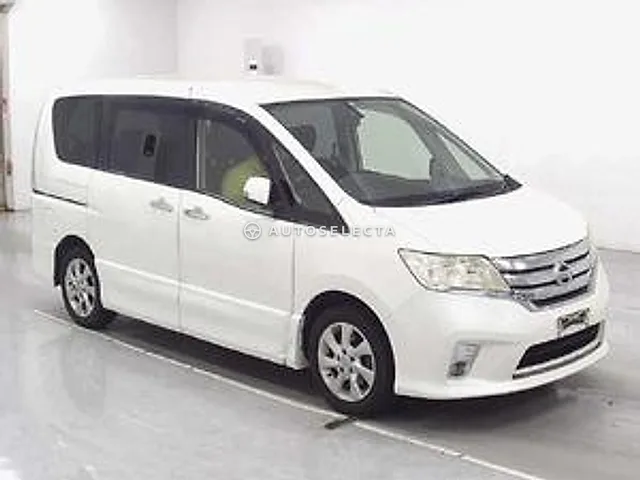 Nissan Serena 2012, auction grade 3.5