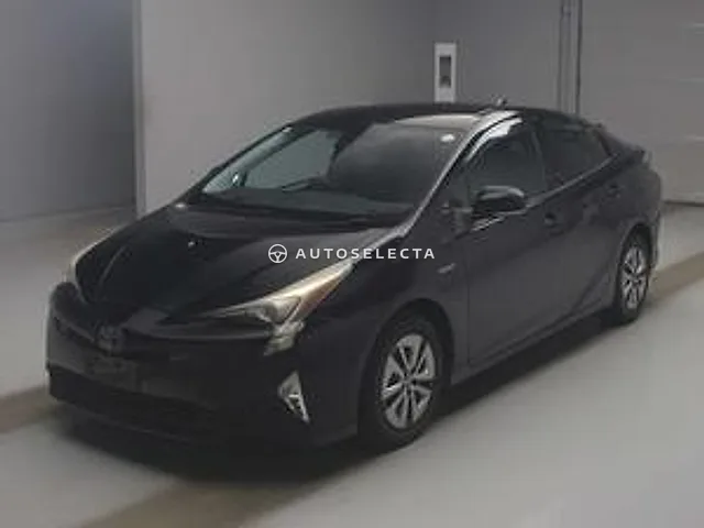 Toyota Prius 2015, auction grade 3.5