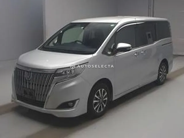 Toyota Esquire 2017, auction grade R