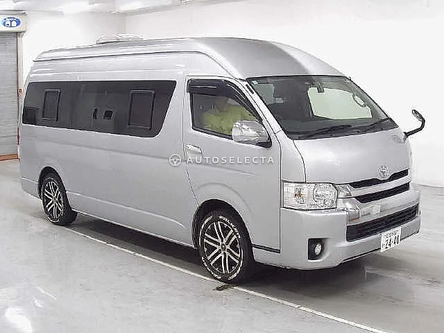 Toyota Hiace Van 2016, auction grade 4