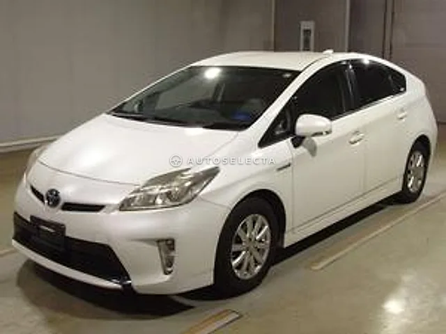 Toyota Prius 2013, auction grade 3.5