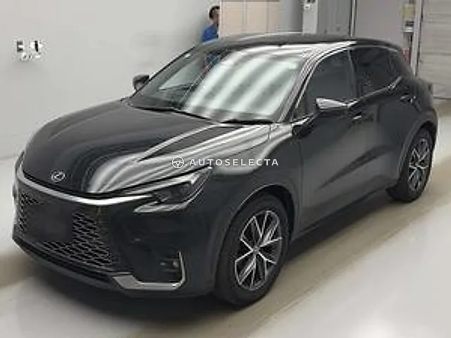 Lexus LBX 2024, auction grade 4.5