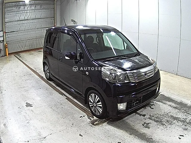 Honda Life 2011, auction grade R