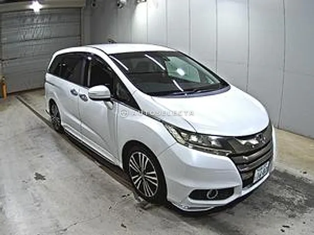 Honda Odyssey 2013, auction grade 3.5