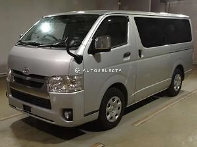 Toyota Hiace Van 2022, auction grade 3.5