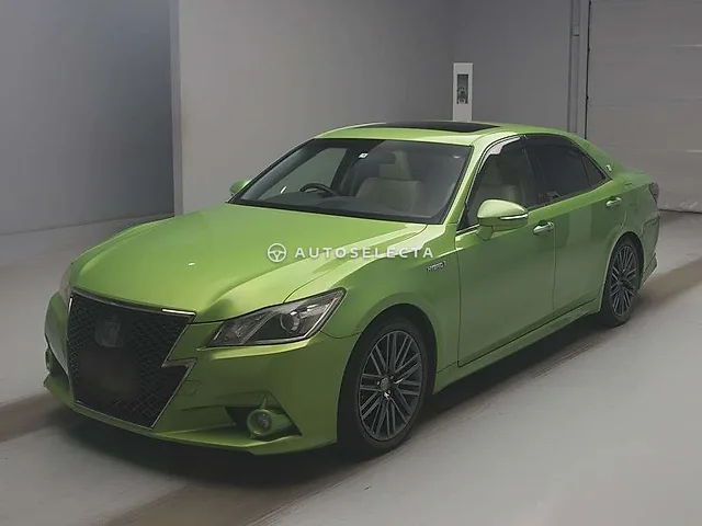 Toyota Crown Hybrid 2015, auction grade 3.5