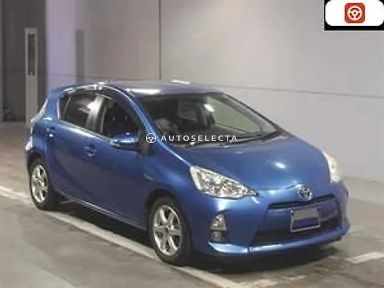 Toyota Aqua 2012, photo 1 of 1