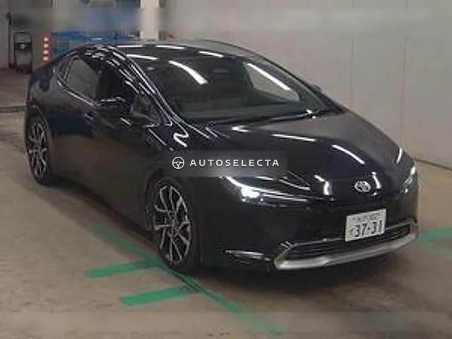Toyota Prius PHV 2023, auction grade 4.5