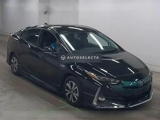 Toyota Prius PHV 2017, auction grade 3.5