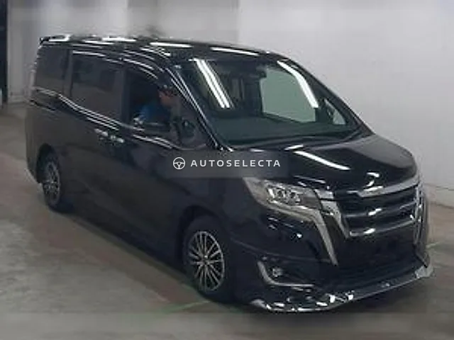 Toyota Esquire 2017, auction grade R