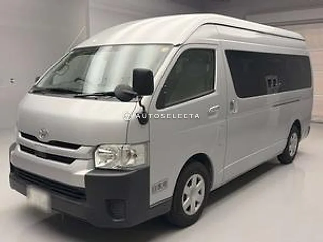 Toyota Hiace Commuter 2019, auction grade 3.5